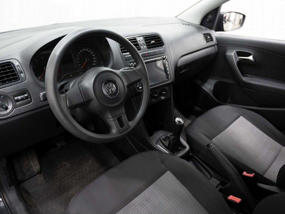 Купить Volkswagen Polo, 2011, 330 560 км, фото №7