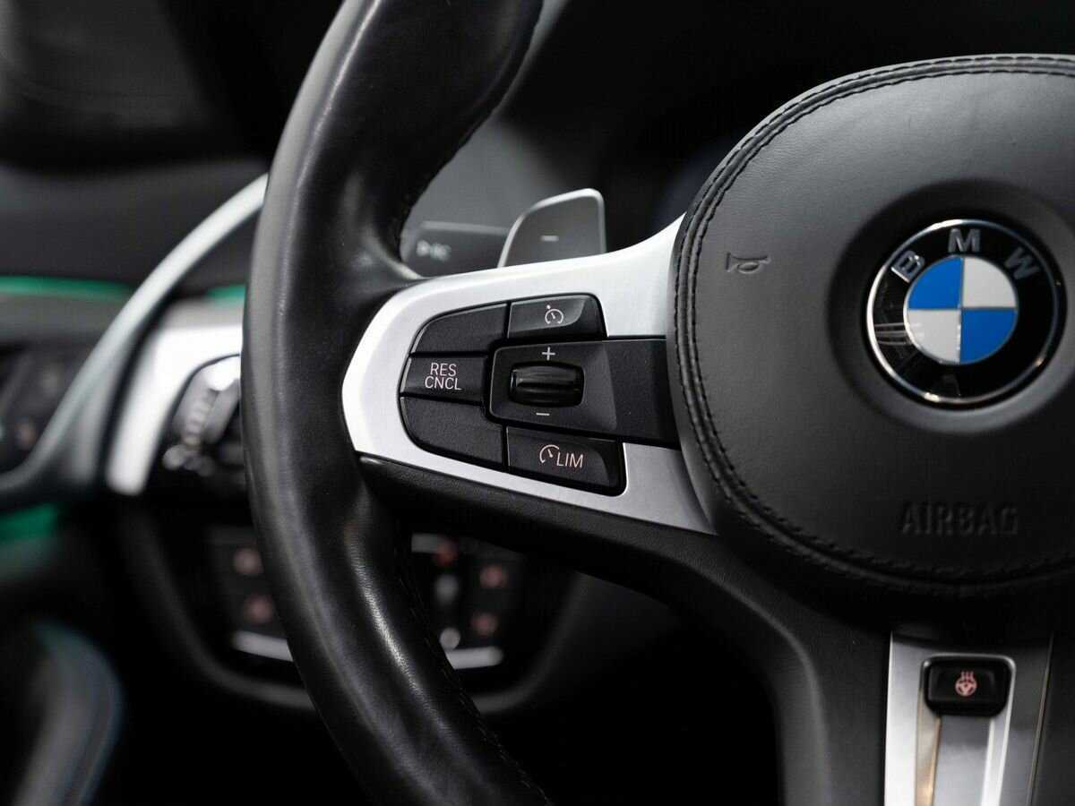 Купить BMW 5 серии 530i xDrive, 2018, 99 520 км, фото №16