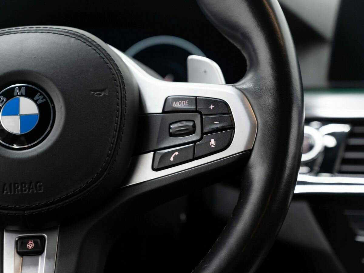 Купить BMW 5 серии 530i xDrive, 2018, 99 520 км, фото №17