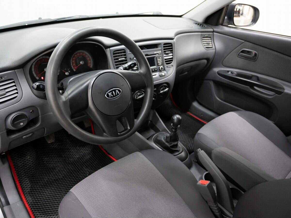 Купить Kia Rio, 2011, 239 028 км, фото №7