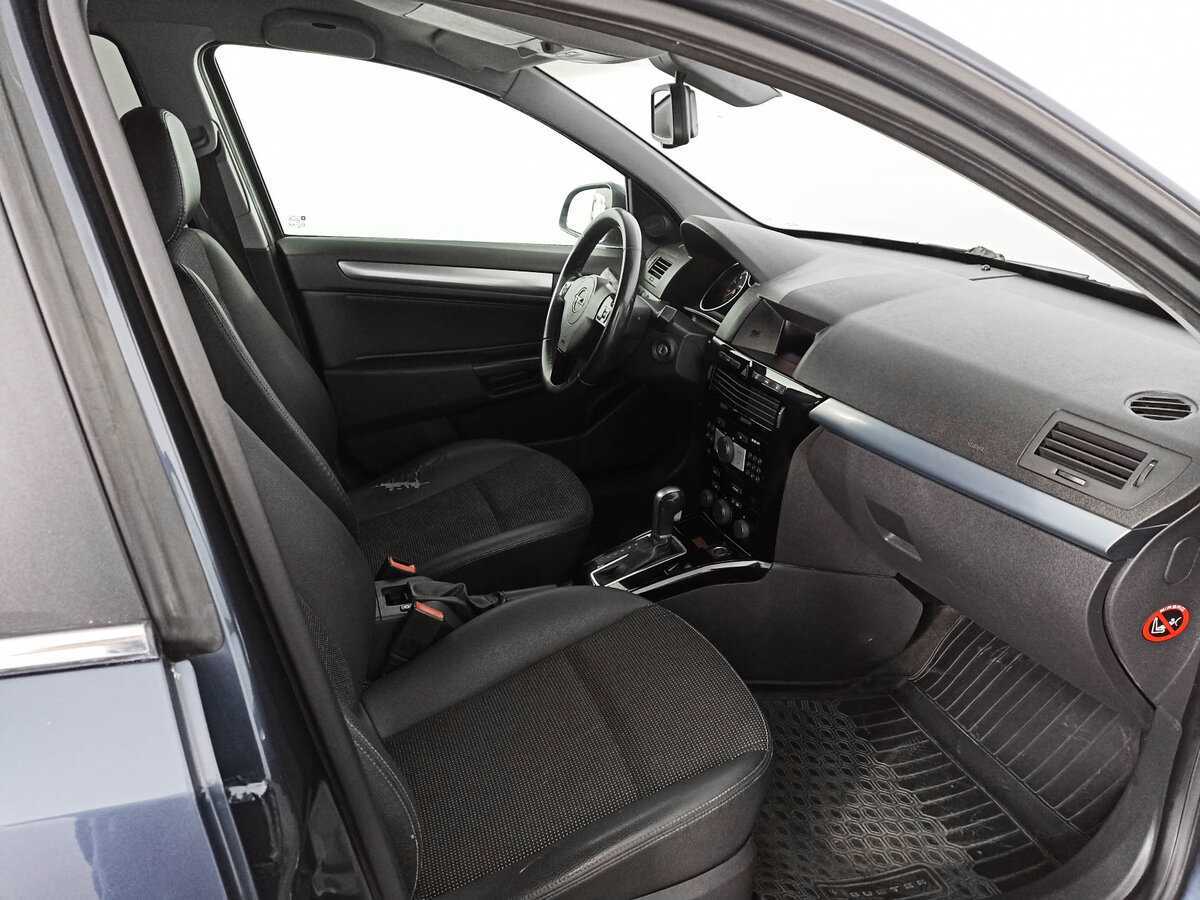 Купить Opel Astra, 2010, 67 783 км, фото №9
