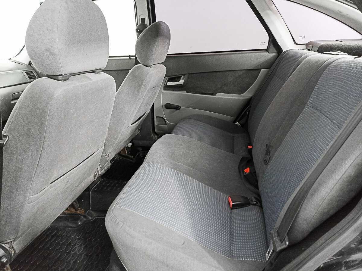 Купить Lada (ВАЗ) Priora, 2009, 327 001 км, фото №10