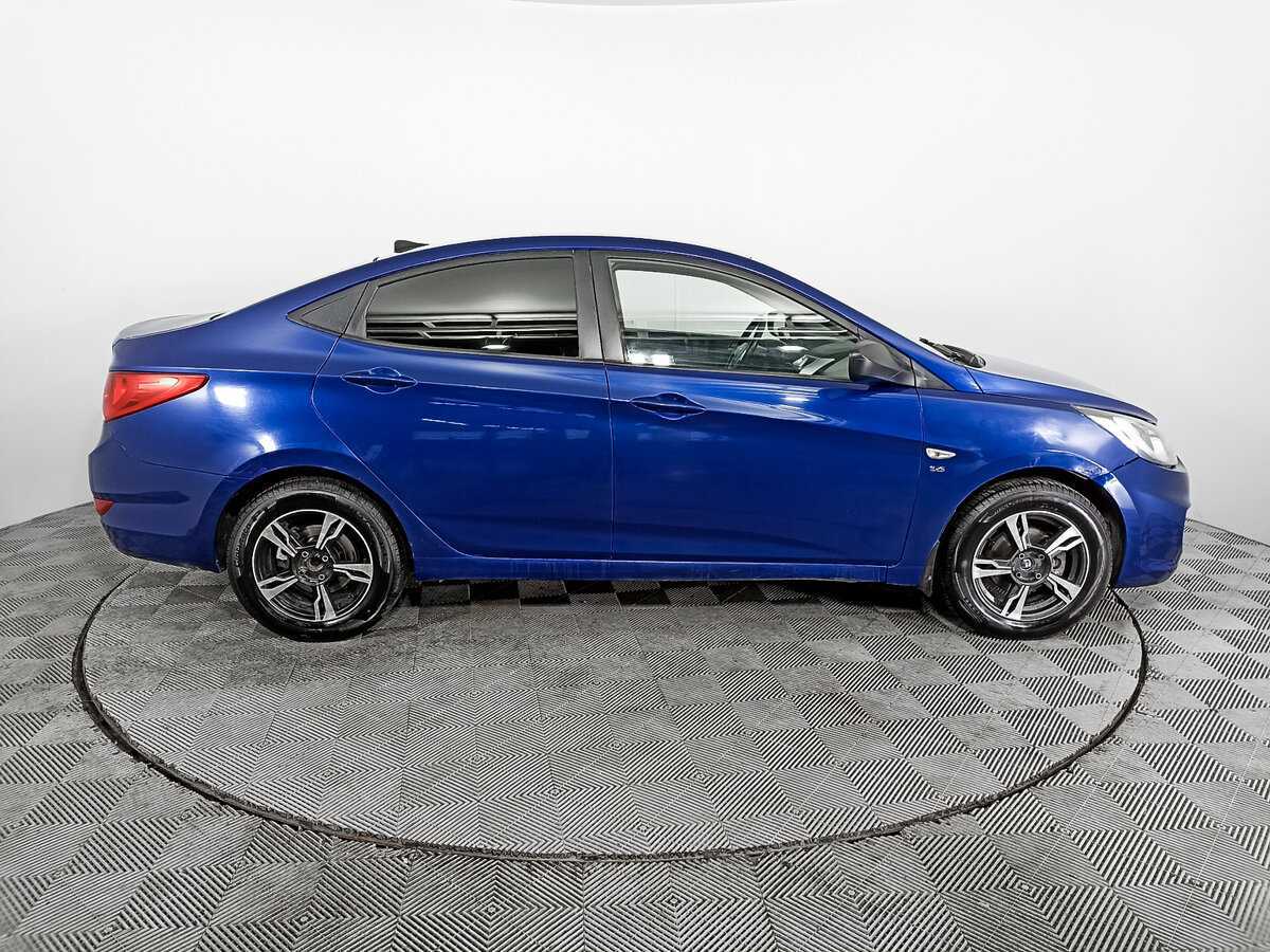 Купить Hyundai Solaris, 2011, 186 396 км, фото №4