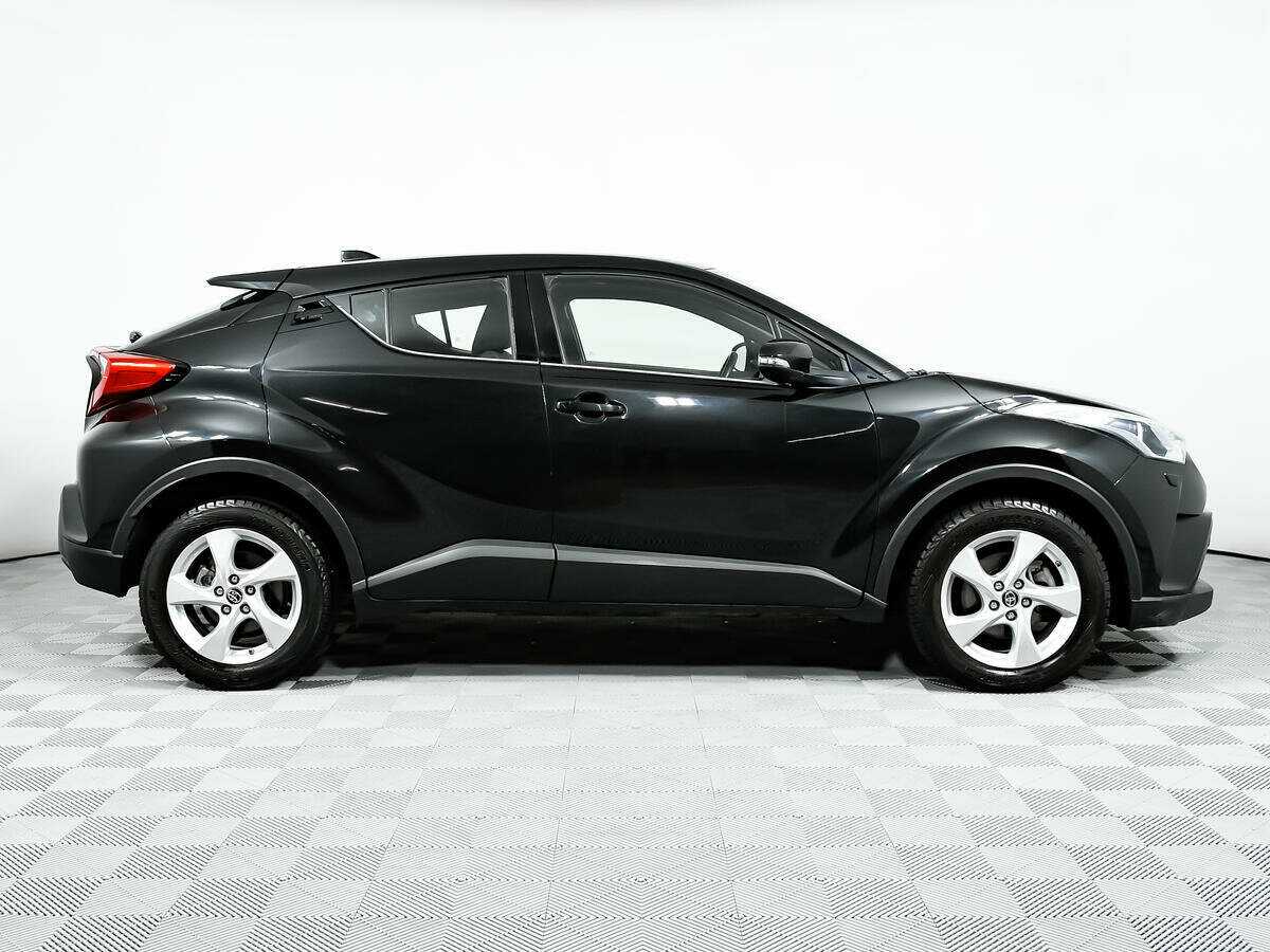Купить Toyota C-HR, 2018, 67 869 км, фото №4
