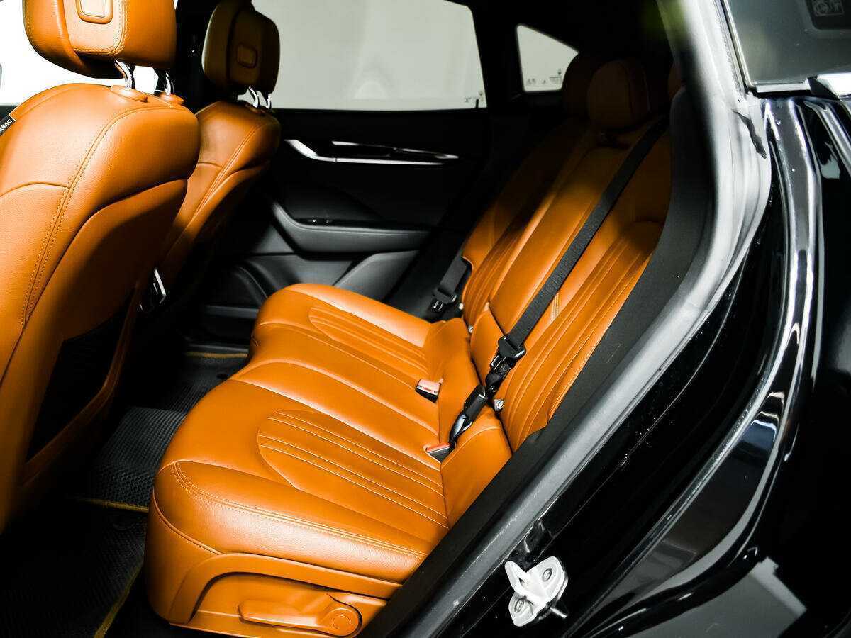 Купить Maserati Levante Diesel, 2018, 96 938 км, фото №10