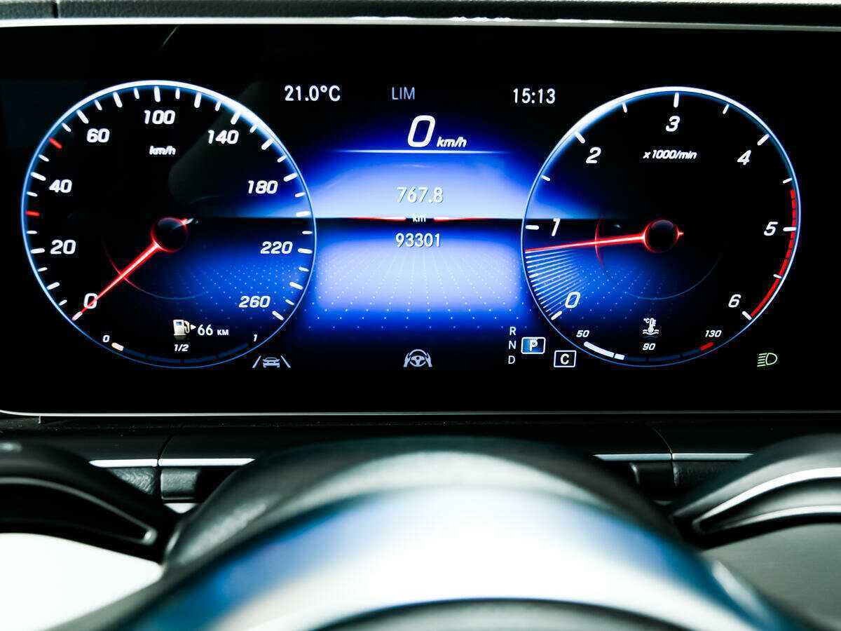 Купить Mercedes-Benz GLE 300 d, 2019, 93 300 км, фото №10