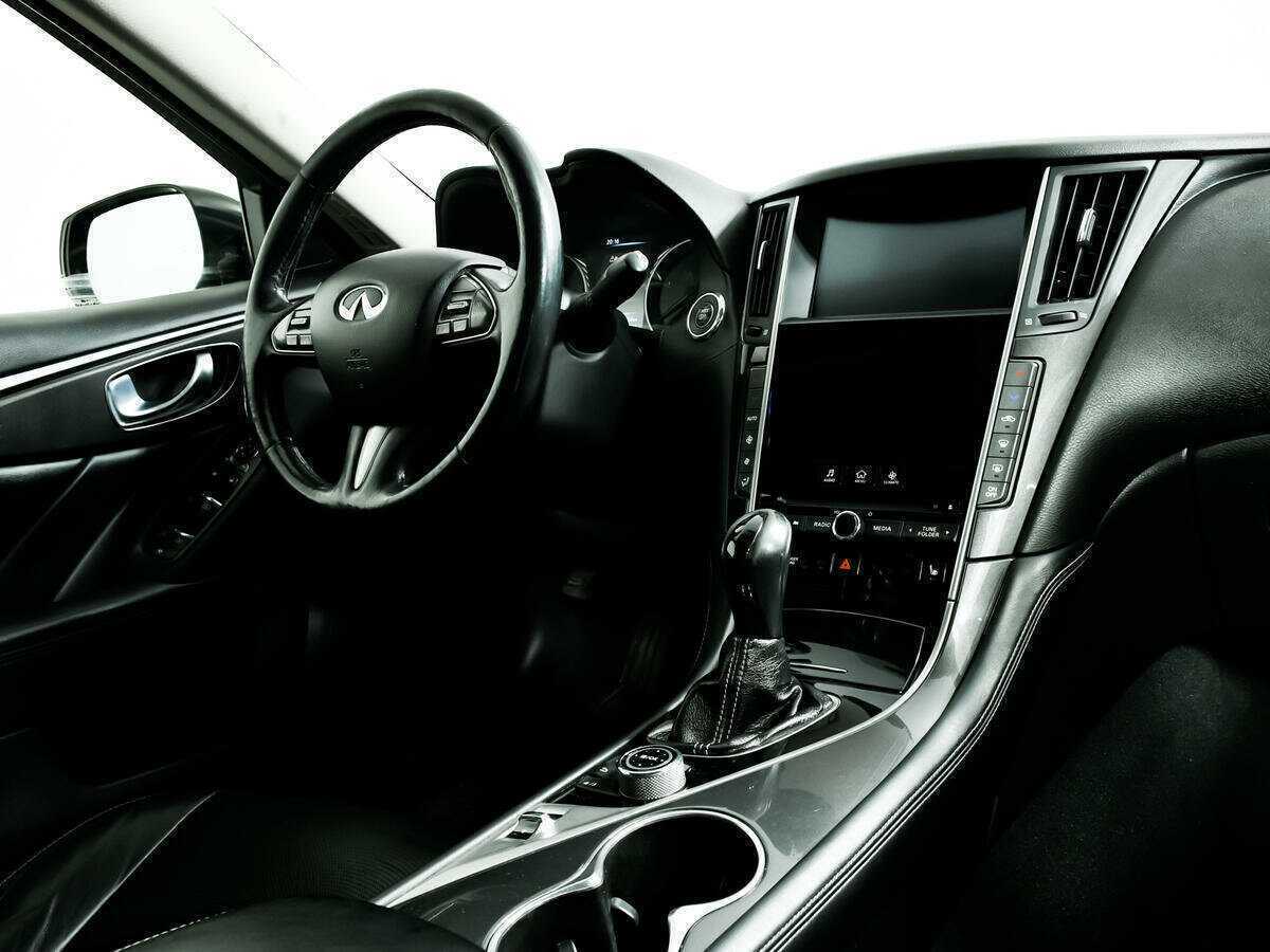 Купить Infiniti Q50, 2015, 123 553 км, фото №9