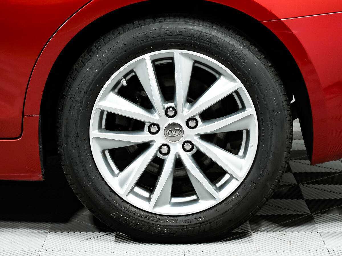 Купить Infiniti Q50, 2015, 130 477 км, фото №13