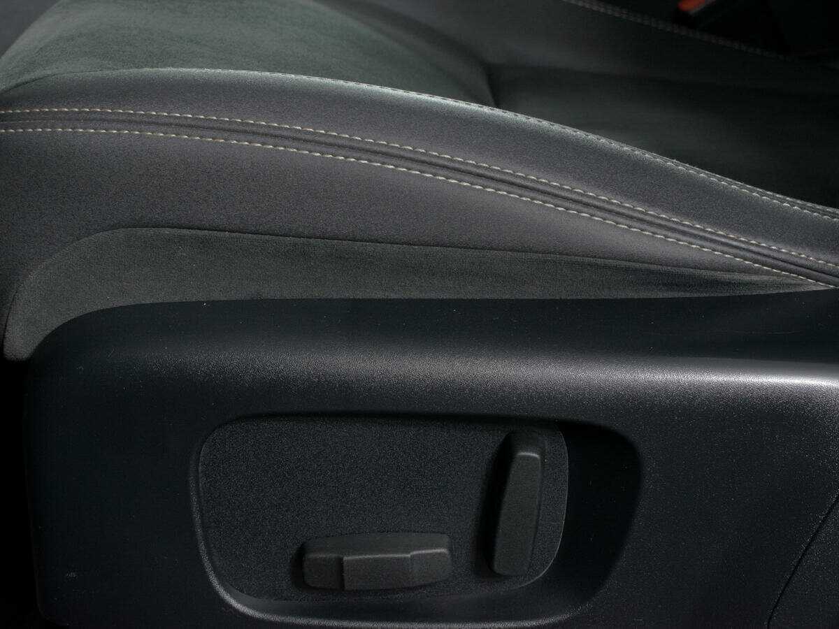 Купить Land Rover Range Rover Velar, 2017, 112 930 км, фото №13