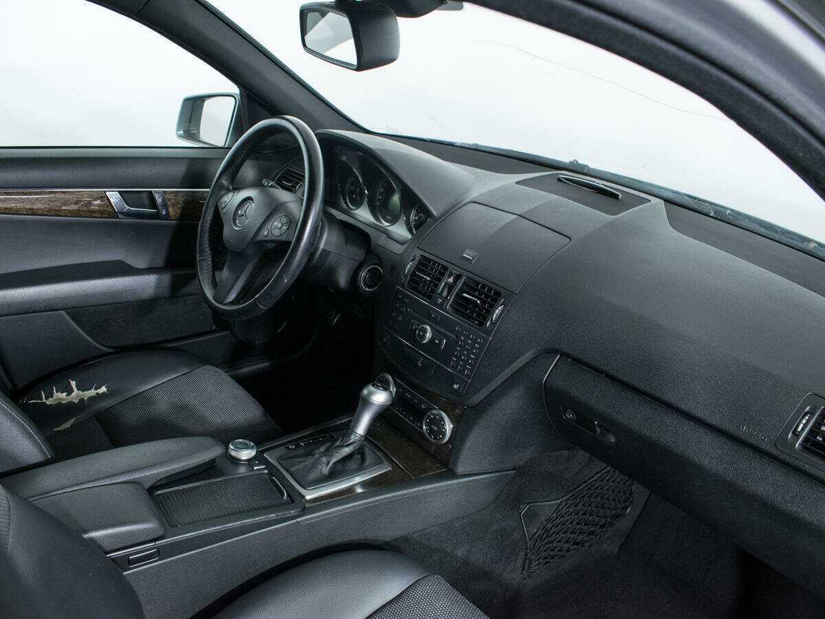 Купить Mercedes-Benz C-Класс 200, 2009, 136 337 км, фото №9