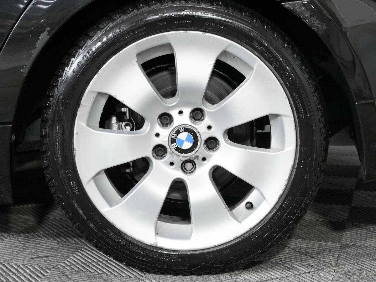 Купить BMW 3 серии 325i, 2005, 352 029 км, фото №17