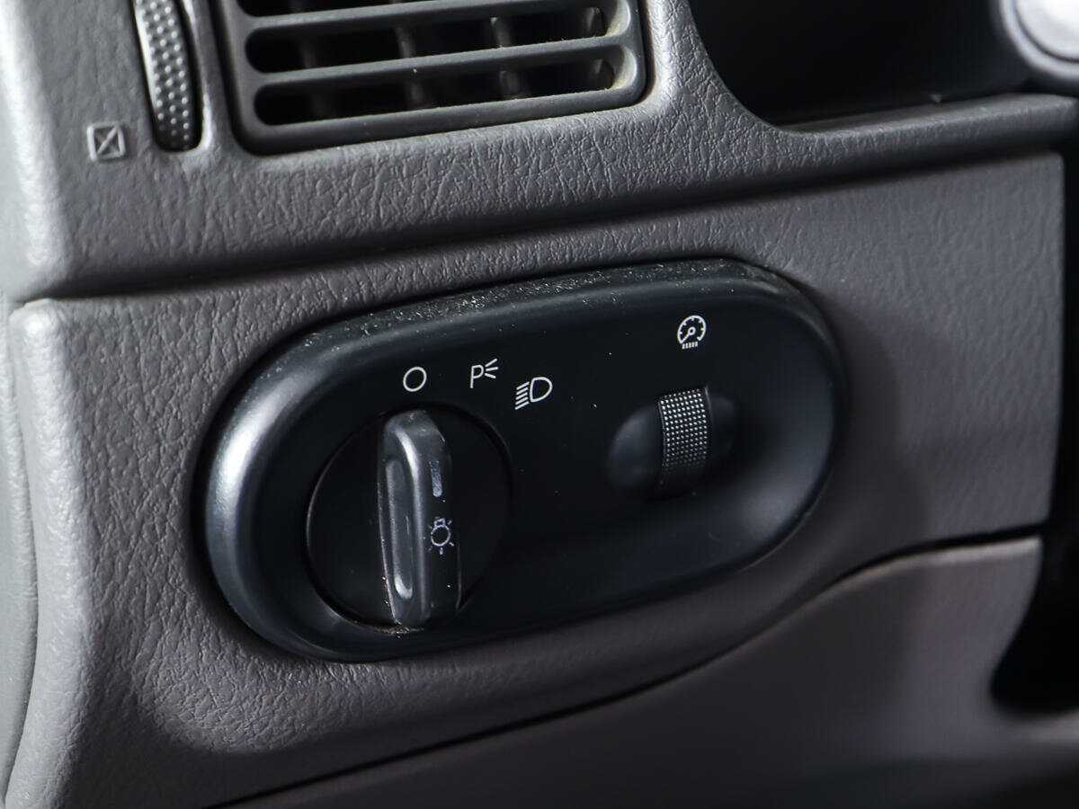 Купить Ford Explorer, 2002, 190 930 км, фото №18