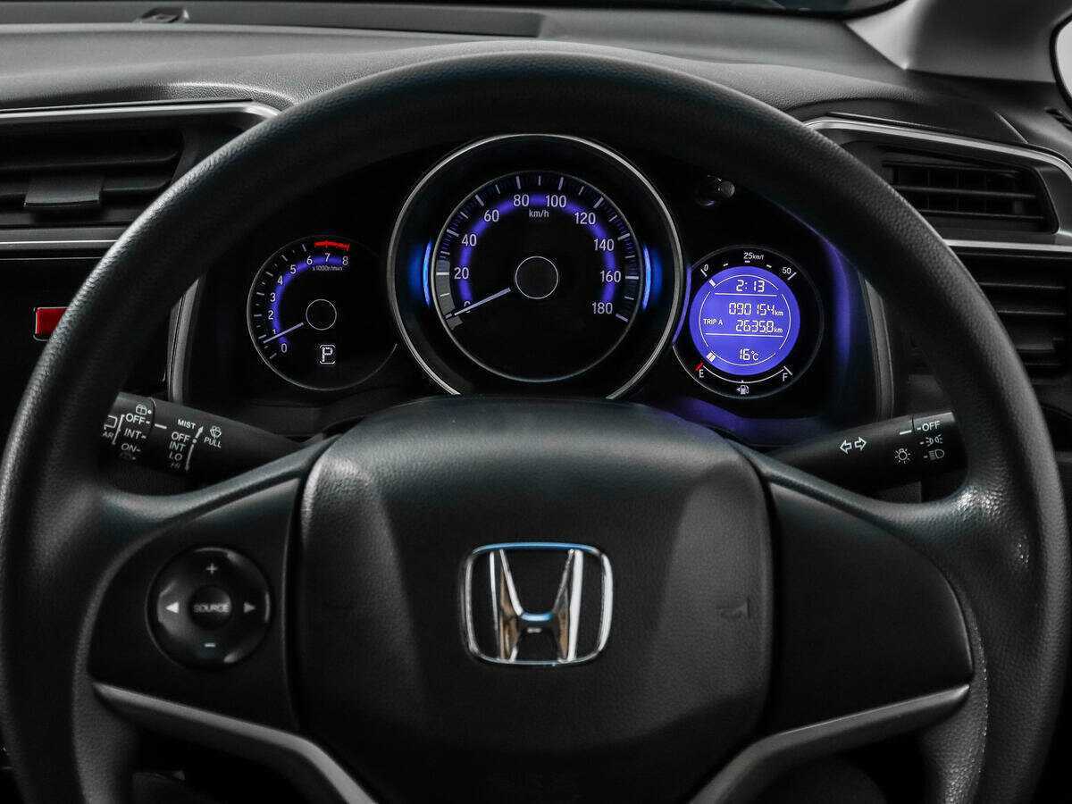 Купить Honda Fit, 2015, 90 169 км, фото №16
