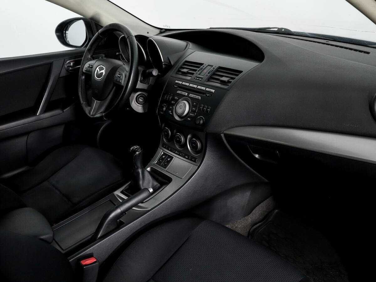 Купить Mazda 3, 2010, 302 599 км, фото №10