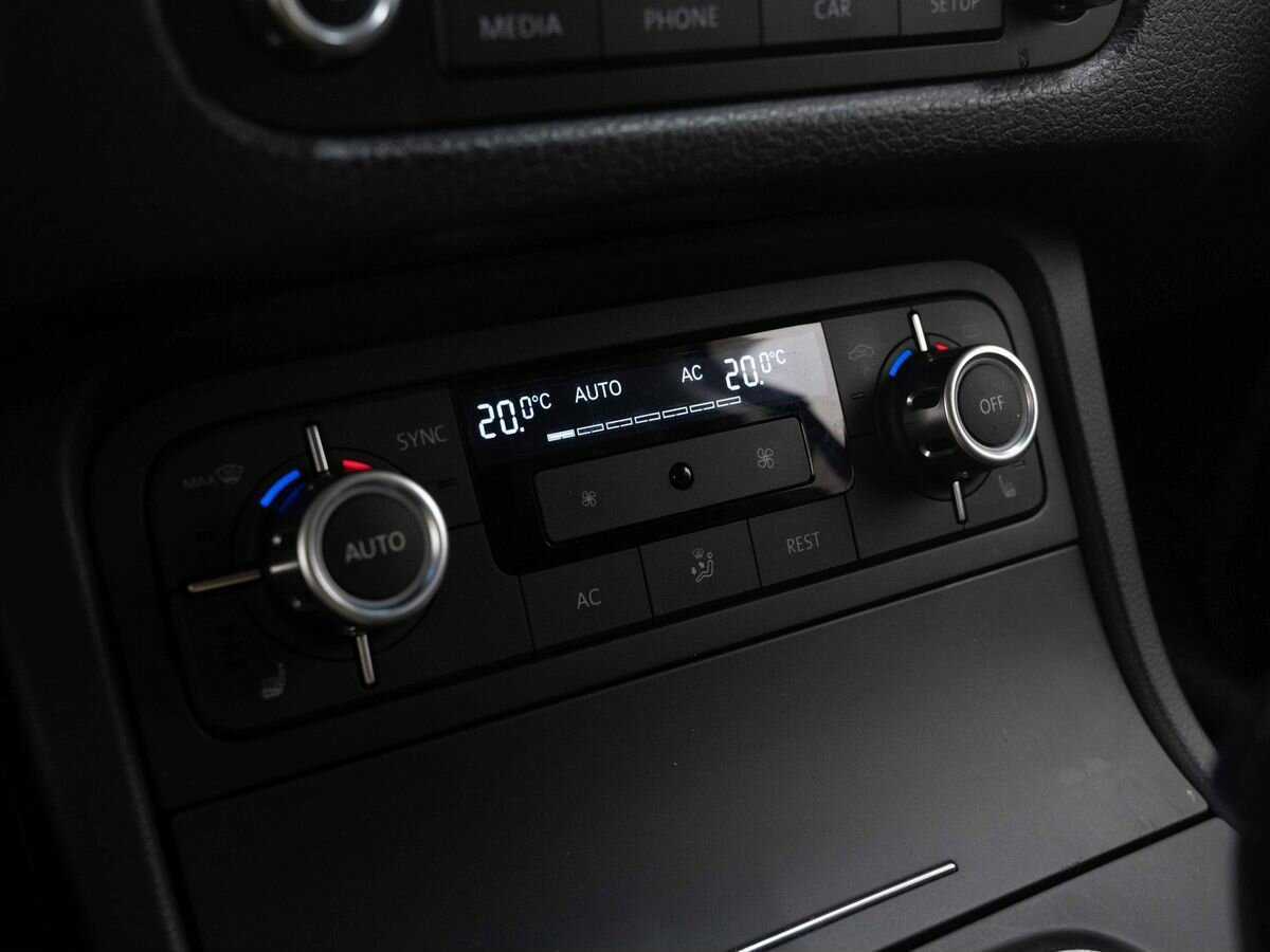 Купить Volkswagen Touareg, 2011, 203 261 км, фото №22