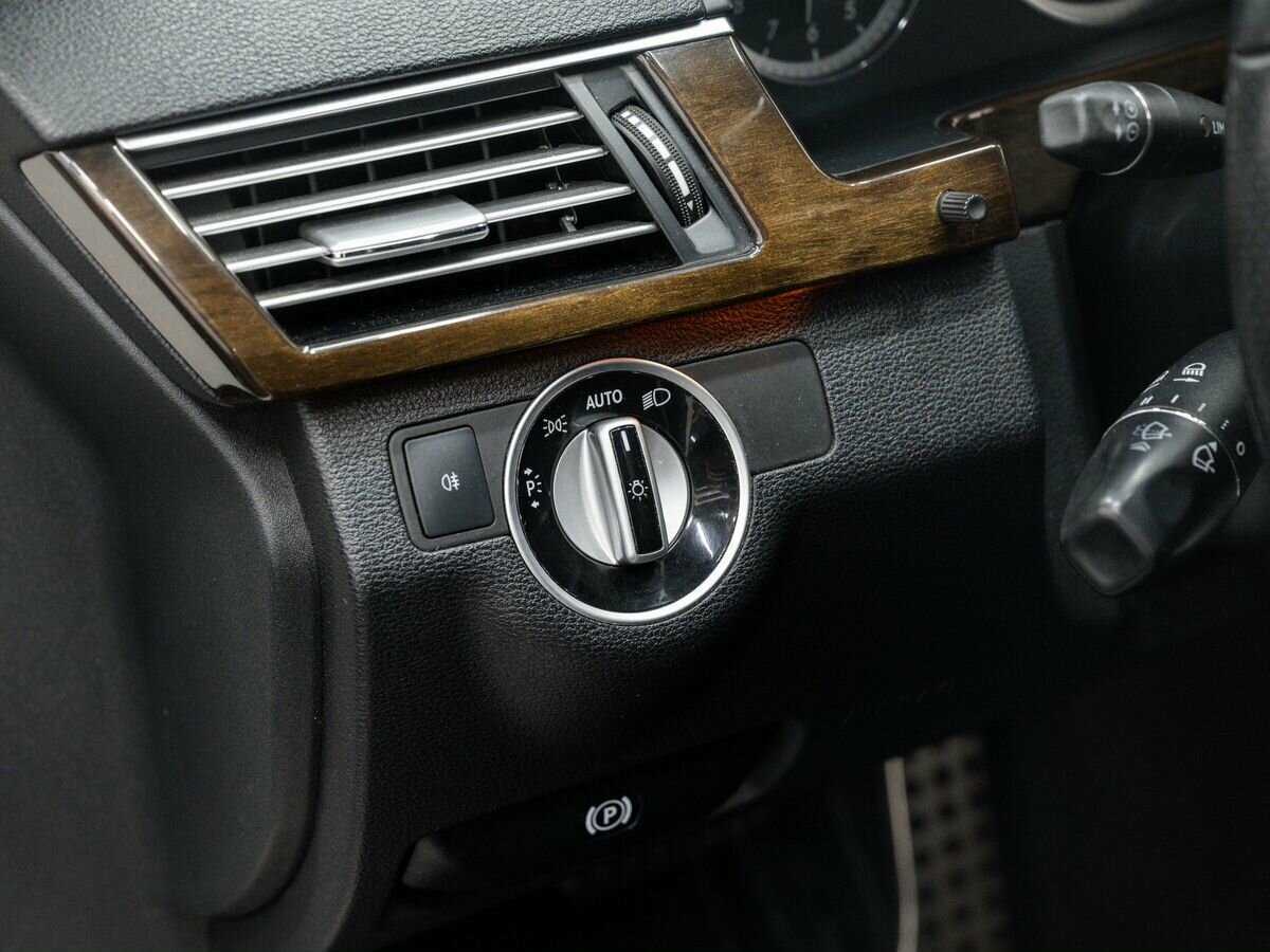 Купить Mercedes-Benz E-Класс 200 7G-Tronic, 2011, 240 000 км, фото №16
