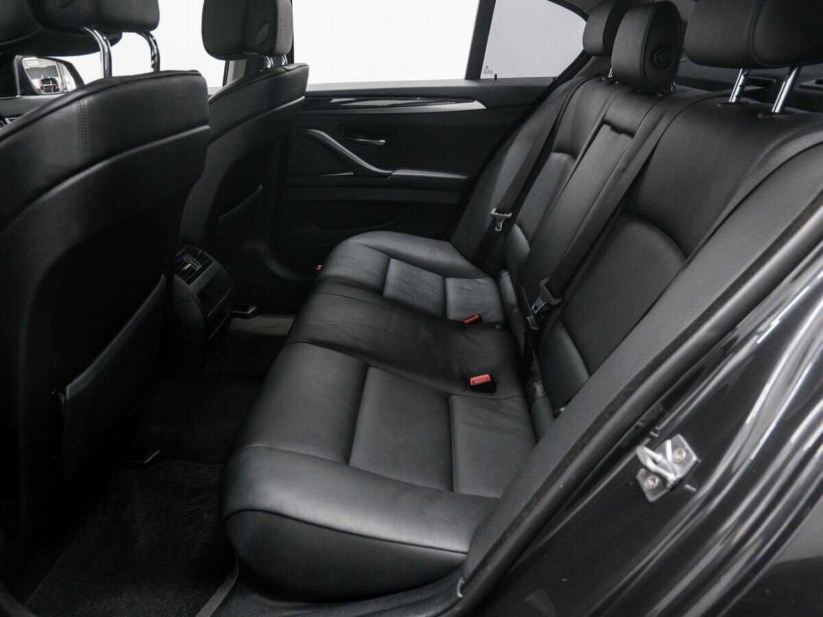 Купить BMW 5 серии 528i, 2011, 130 320 км, фото №12