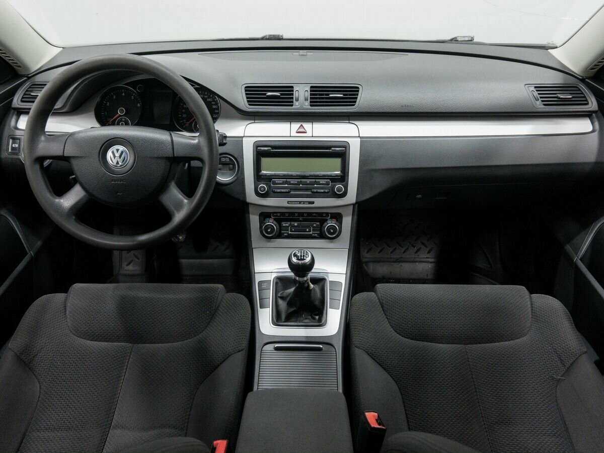 Купить Volkswagen Passat, 2010, 316 610 км, фото №10