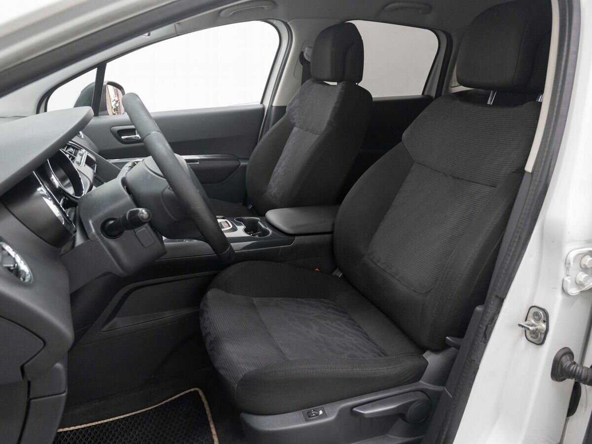 Купить Peugeot 3008, 2010, 215 244 км, фото №9