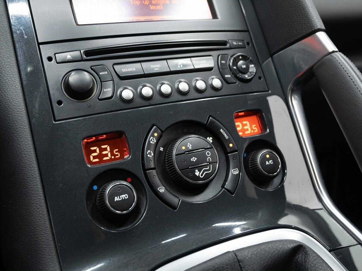 Купить Peugeot 3008, 2010, 215 244 км, фото №19