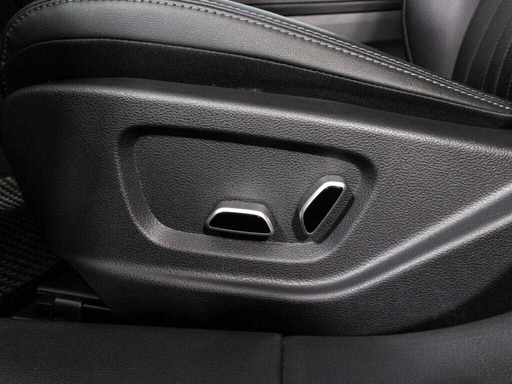 Купить Hongqi H5, 2023, 44 951 км, фото №17