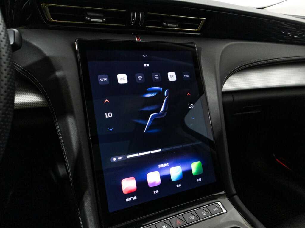 Купить Hongqi H5, 2023, 44 951 км, фото №18