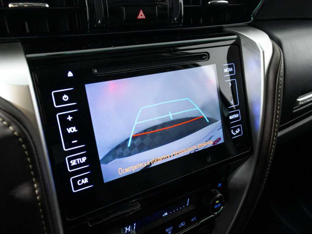 Купить Toyota Fortuner, 2019, 69 233 км, фото №15