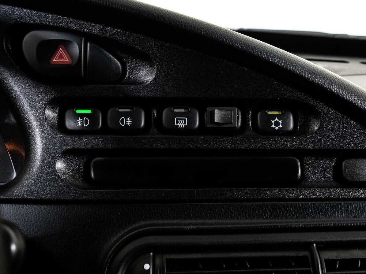 Купить Chevrolet Niva, 2011, 131 778 км, фото №13