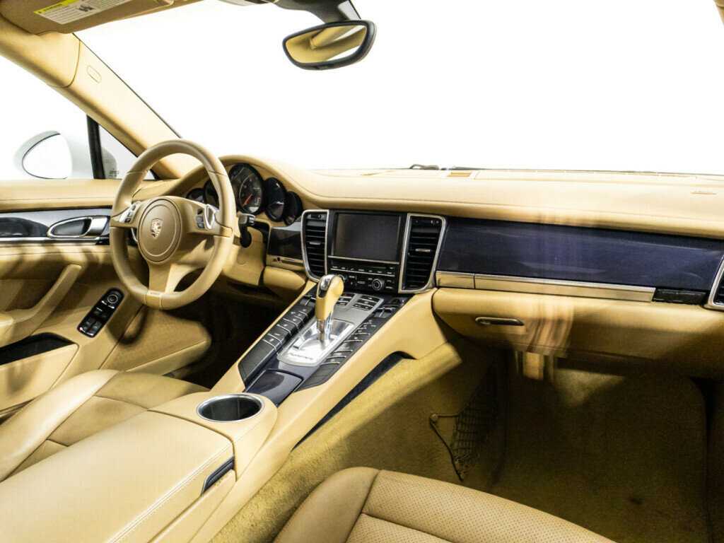 Купить Porsche Panamera 4, 2010, 166 804 км, фото №9