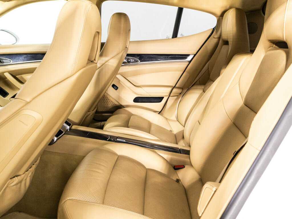 Купить Porsche Panamera 4, 2010, 166 804 км, фото №10