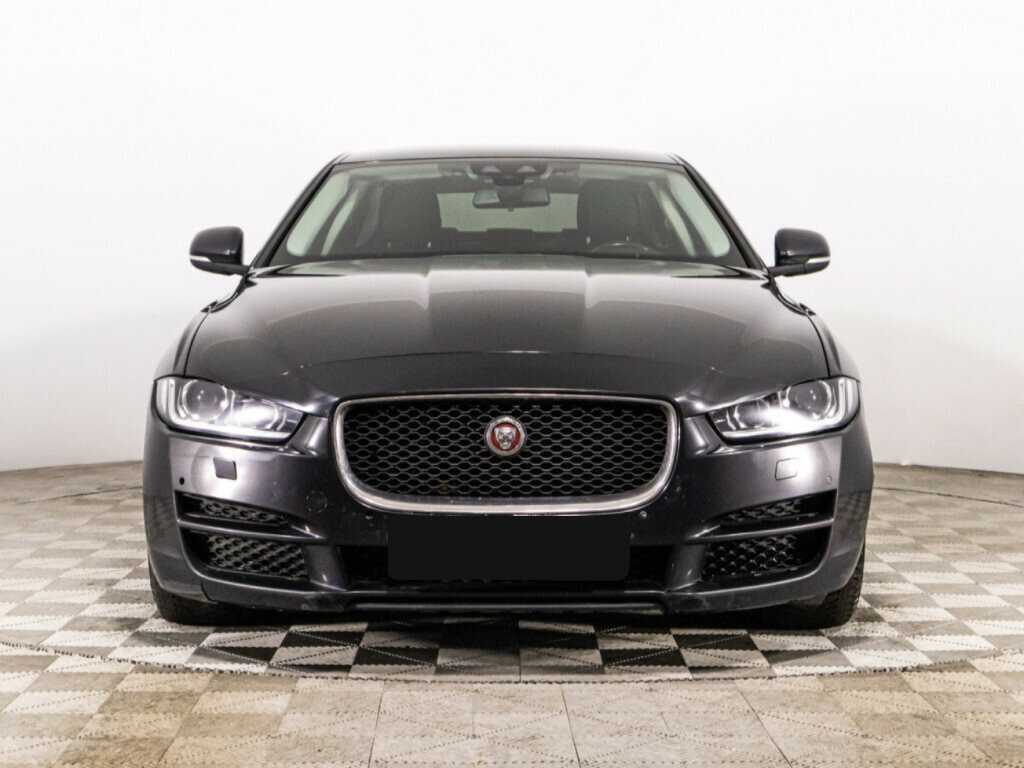 Jaguar XE