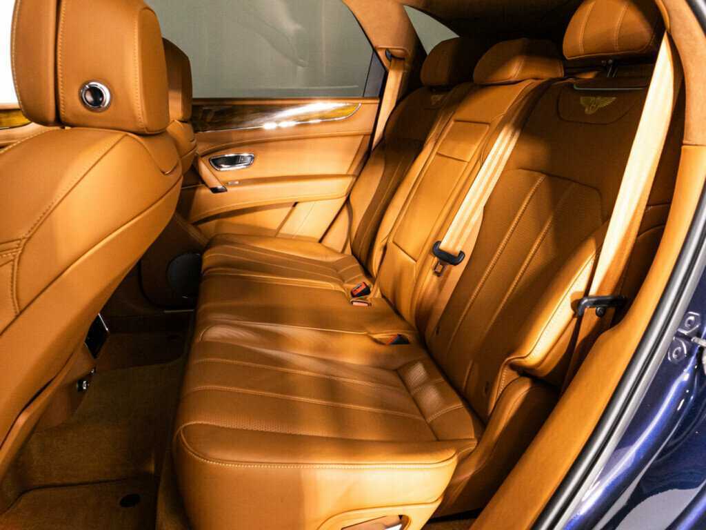 Купить Bentley Bentayga, 2019, 55 260 км, фото №9