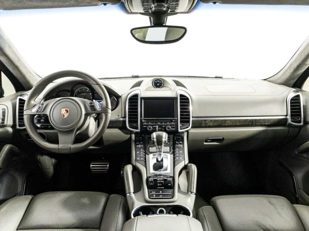 Купить Porsche Cayenne Turbo, 2010, 154 106 км, фото №12