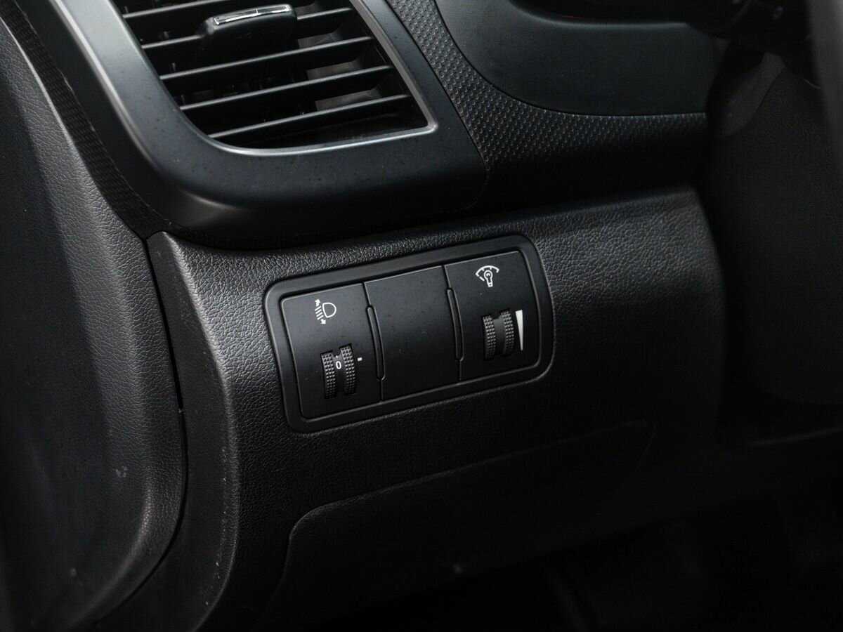 Купить Hyundai Solaris, 2011, 185 000 км, фото №16