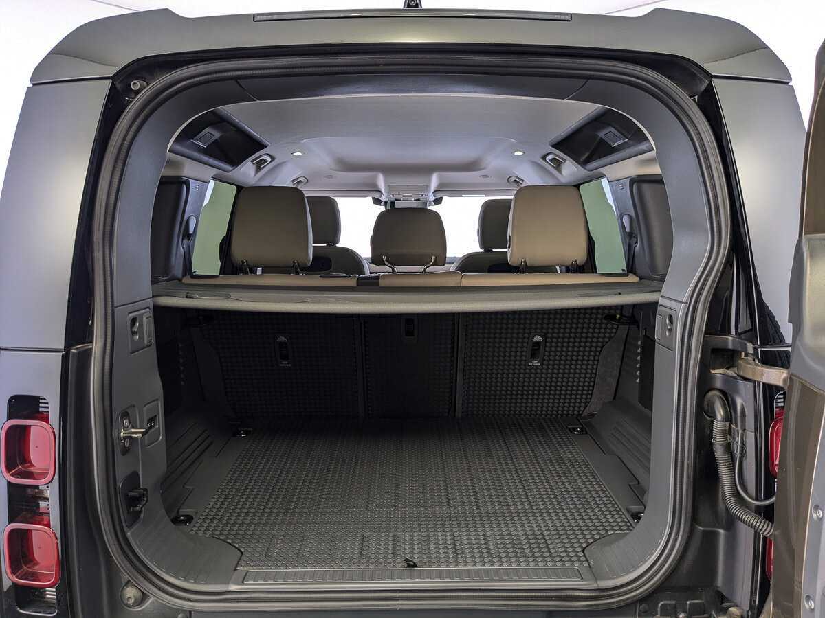 Купить Land Rover Defender 110, 2021, 51 833 км, фото №10