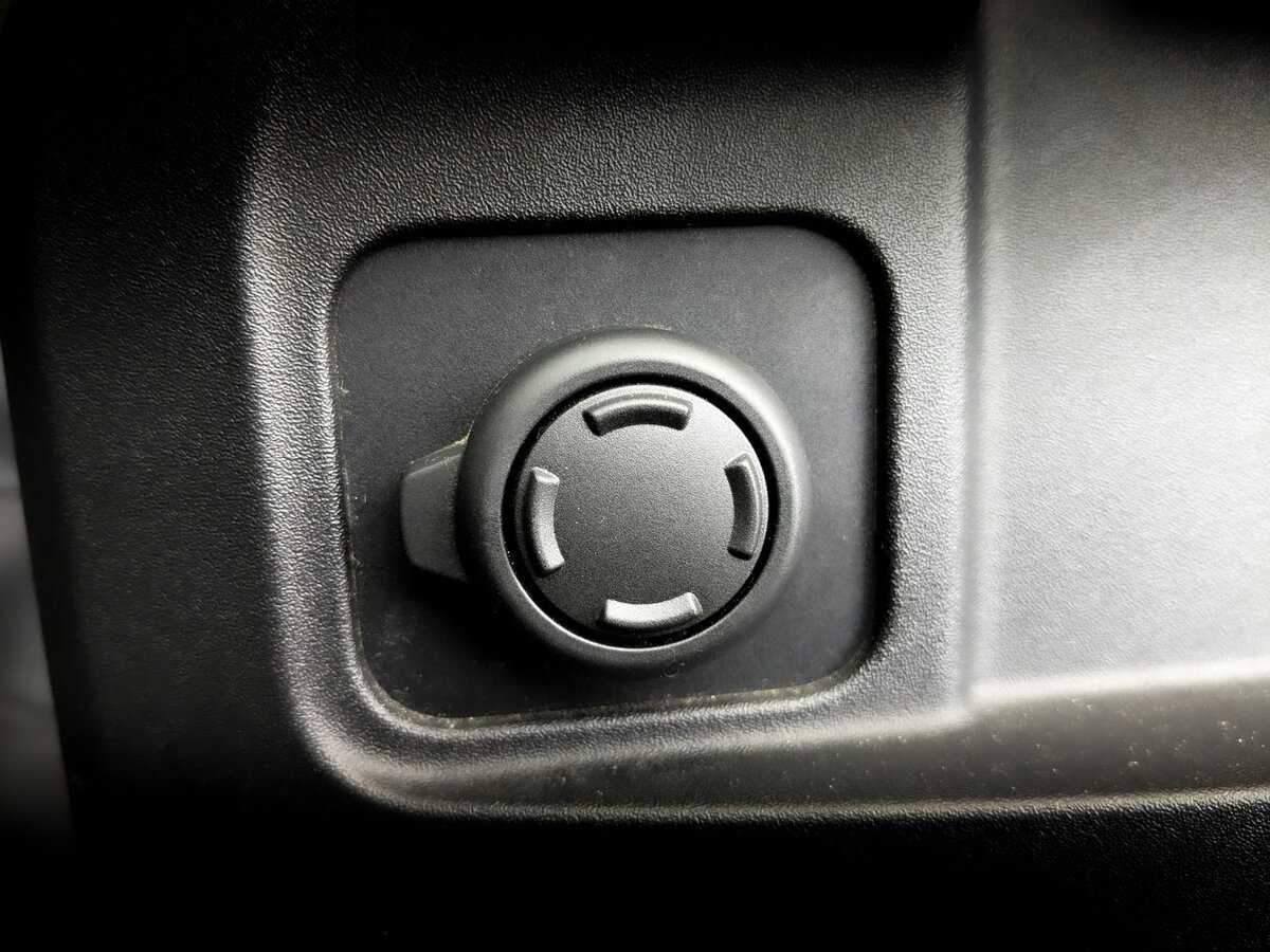 Купить Land Rover Defender 110, 2021, 66 300 км, фото №21