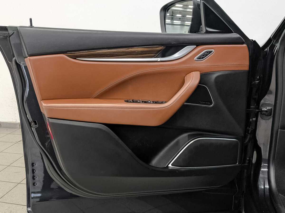 Купить Maserati Levante Diesel, 2017, 92 819 км, фото №19