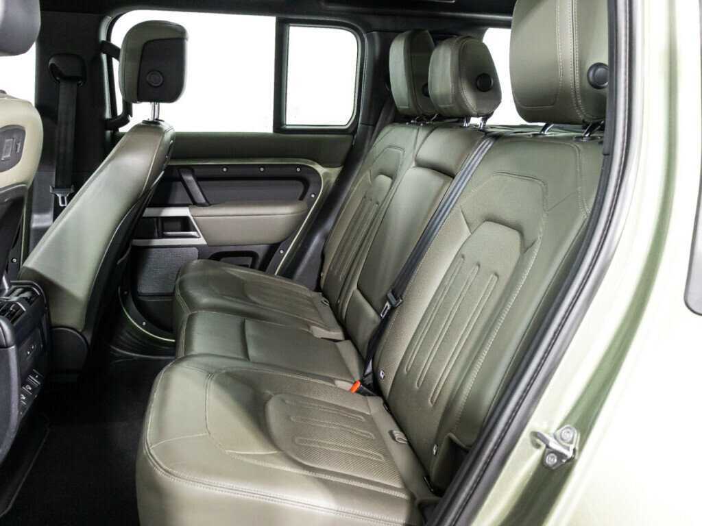 Купить Land Rover Defender 110, 2021, 42 309 км, фото №10
