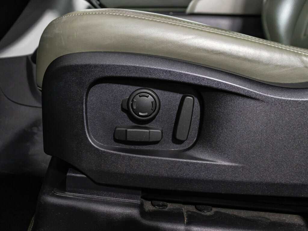 Купить Land Rover Defender 110, 2021, 42 309 км, фото №17