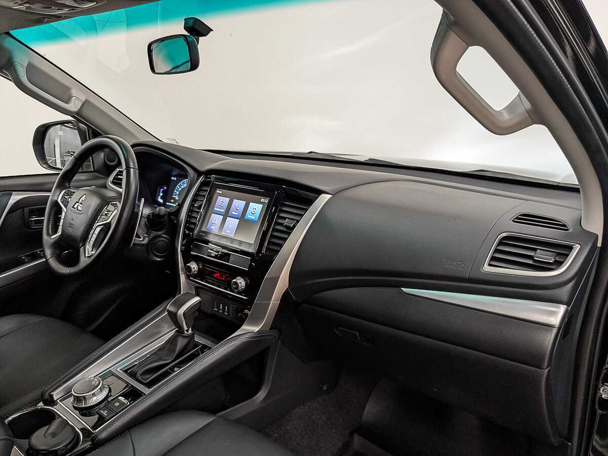 Купить Mitsubishi Montero Sport, 2021, 12 156 км, фото №11