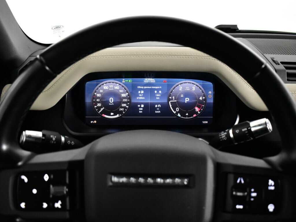 Купить Land Rover Defender 110, 2021, 61 846 км, фото №11