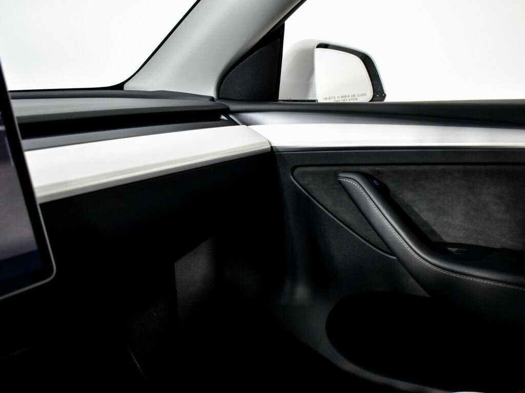 Купить Tesla Model Y Performance, 2022, 23 000 км, фото №14