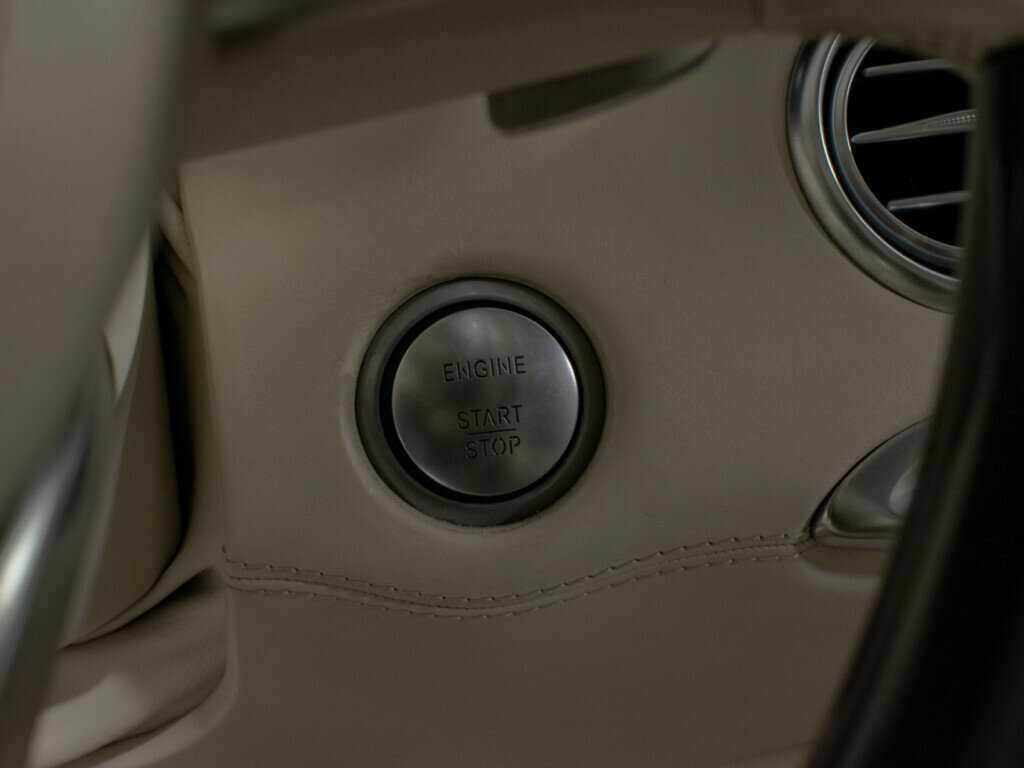 Купить Mercedes-Benz S-Класс AMG 63 AMG, 2015, 96 000 км, фото №14