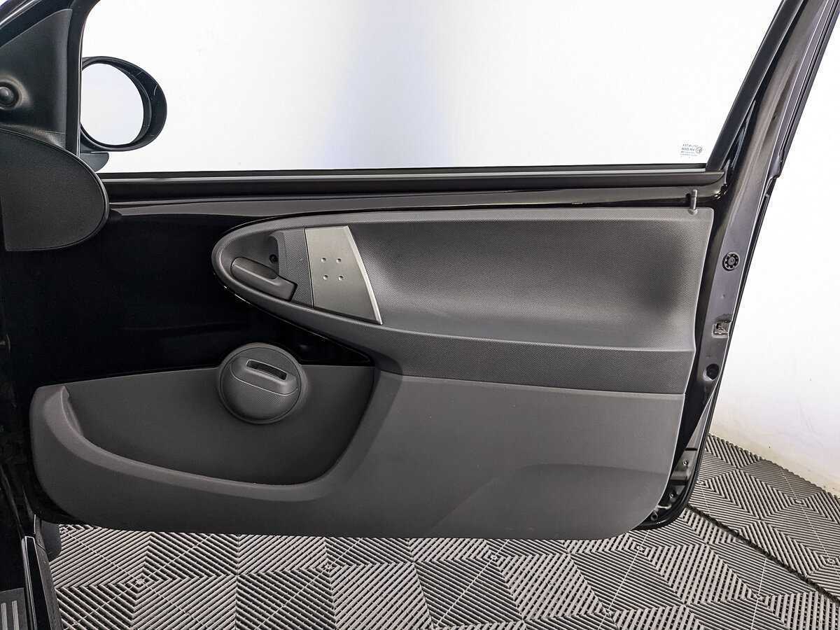 Купить Peugeot 107, 2010, 120 626 км, фото №23