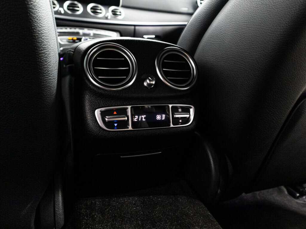 Купить Mercedes-Benz E-Класс 400 d, 2018, 123 417 км, фото №25