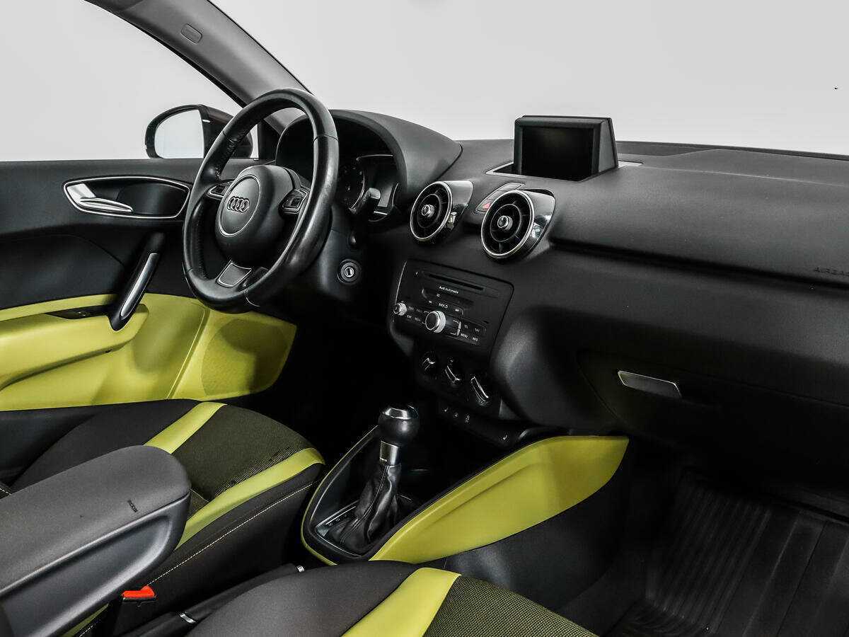 Купить Audi A1, 2011, 163 569 км, фото №11