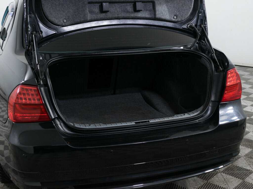 Купить BMW 3 серии 320i, 2010, 285 845 км, фото №7