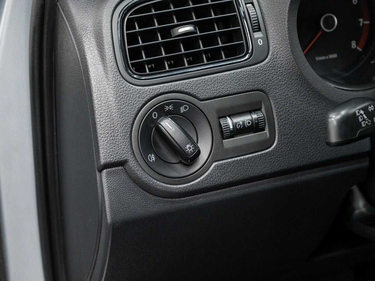 Купить Volkswagen Polo, 2011, 199 250 км, фото №16