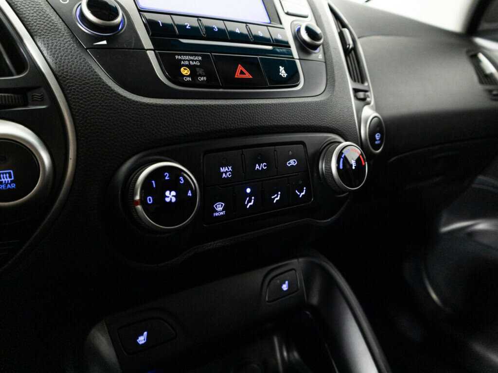 Купить Hyundai ix35, 2010, 215 209 км, фото №15