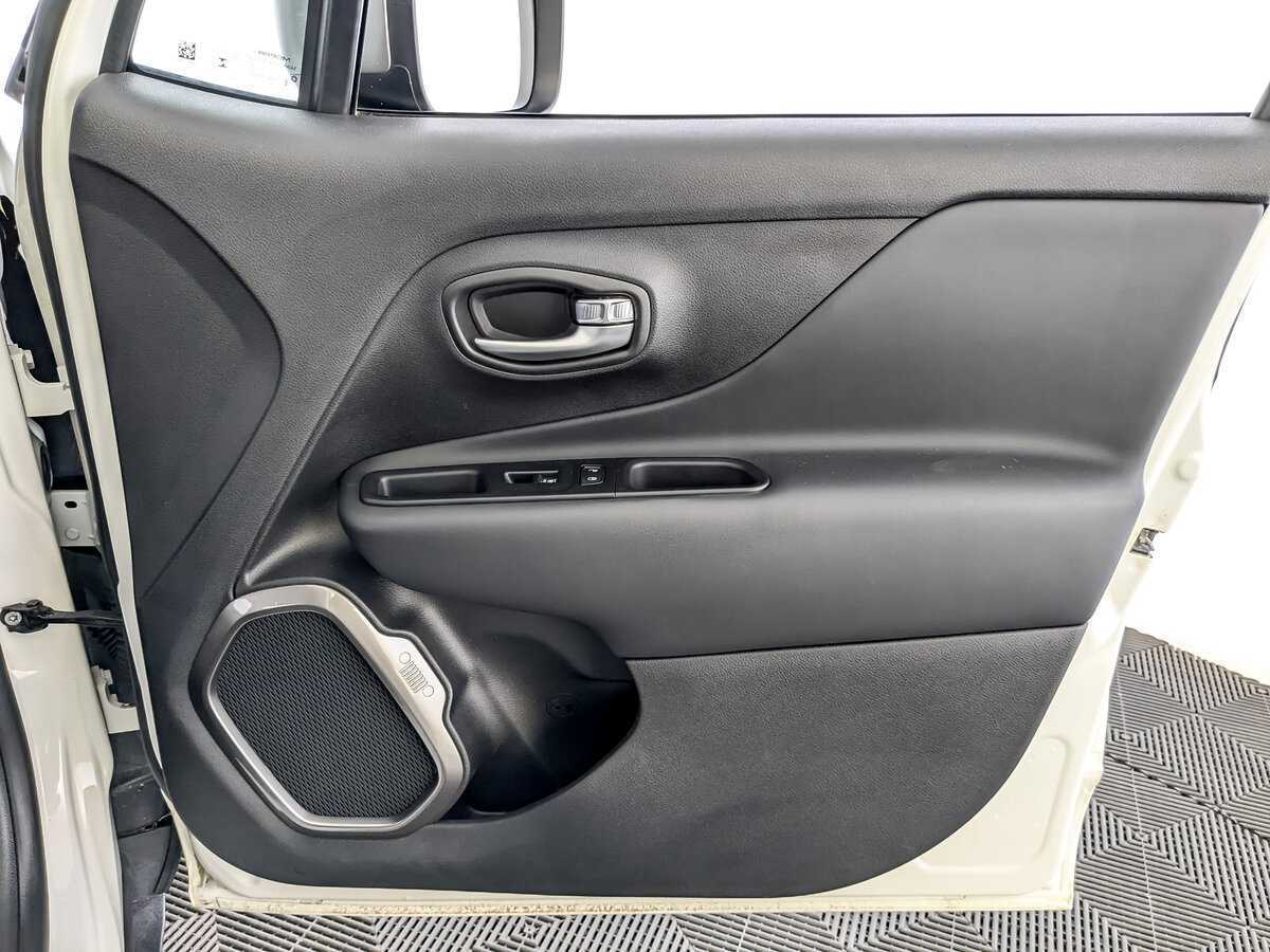 Купить Jeep Renegade, 2019, 68 973 км, фото №24